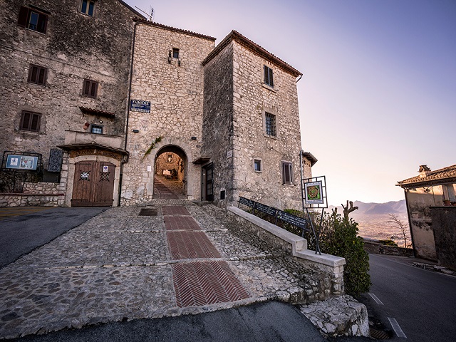 Paese di origineFumone